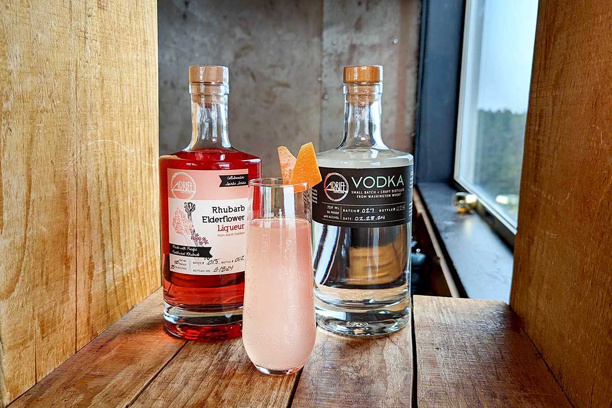 Rhubarb elderflower spritz cocktail